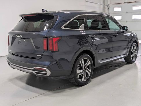 Certified 2023 Kia Sorento EX AWD/4WD image 8