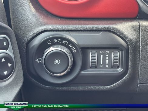 Used 2020 Jeep Wrangler Unlimited Rubicon AWD/4WD image 22
