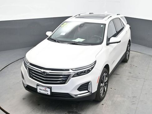 Used 2022 Chevrolet Equinox Premier AWD/4WD image 24