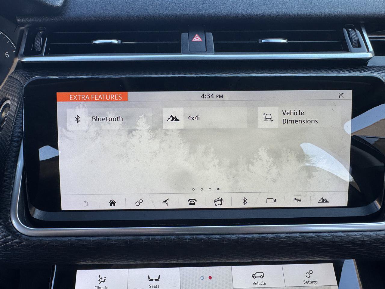 Used 2020 Land Rover Range Rover Velar S AWD/4WD image 44