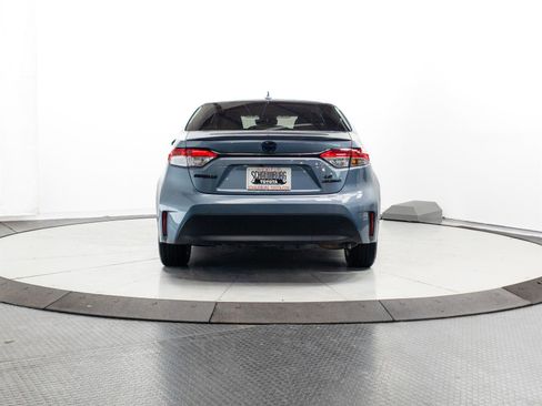 Certified 2024 Toyota Corolla LE w/ LE Convenience Package image 9