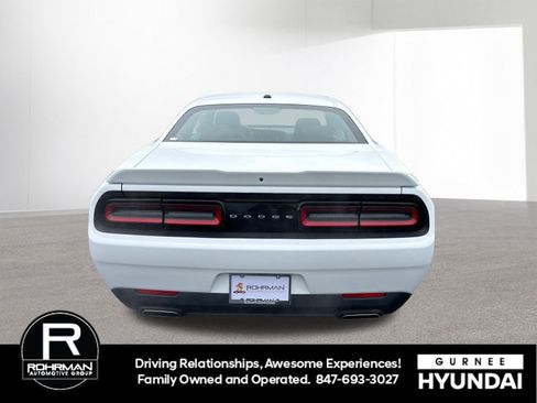 Used 2021 Dodge Challenger SXT image 8