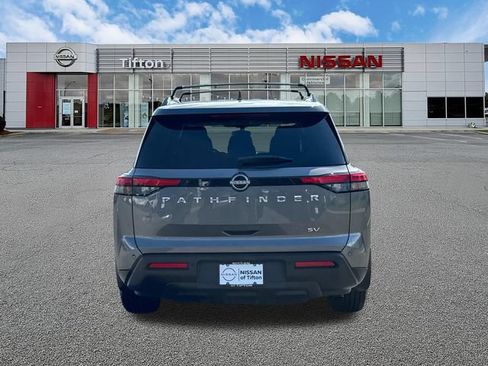 Used 2022 Nissan Pathfinder SV FWD image 6
