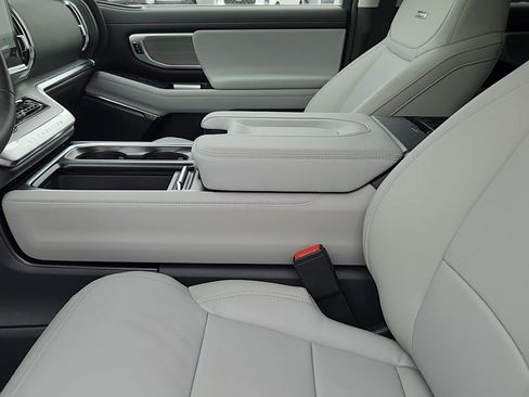 New 2026 Ford Expedition Platinum AWD/4WD image 31