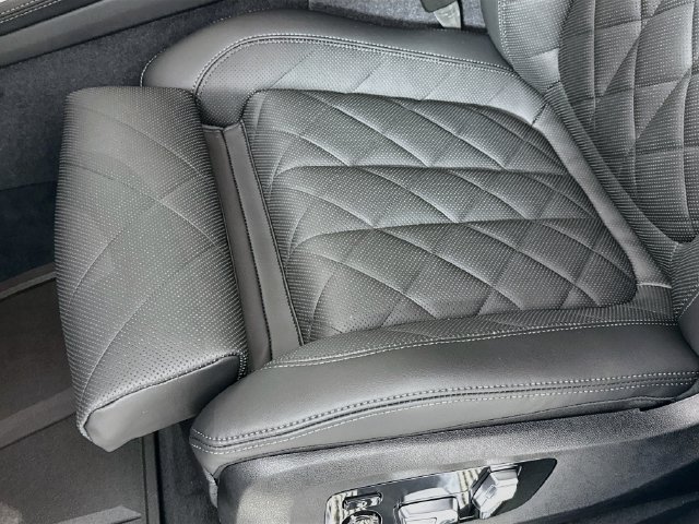Used 2027 BMW X7 xDrive40i w/ M Sport Package AWD/4WD image 20