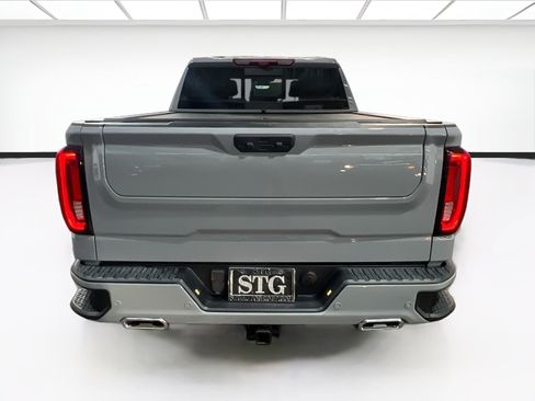 Used 2025 GMC Sierra 1500 AT4 w/ AT4 Premium Package AWD/4WD image 5