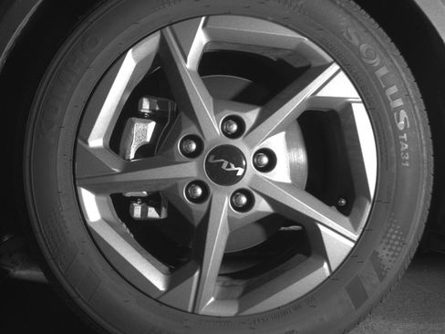 Used 2025 Kia K4 LXS image 12