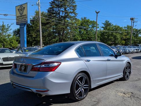 Used 2017 Honda Accord Sport Special Edition image 6