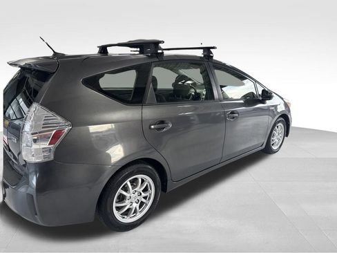 Used 2014 Toyota Prius V Three FWD image 5