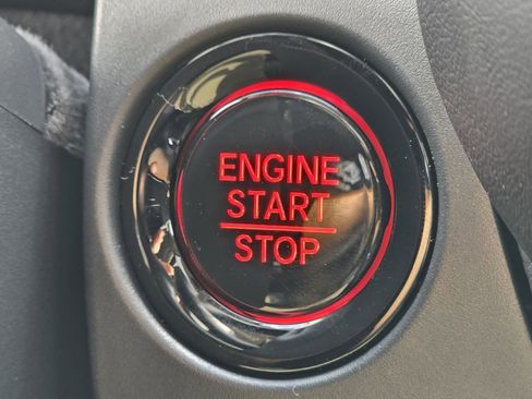 New 2026 Honda HR-V EX-L image 17