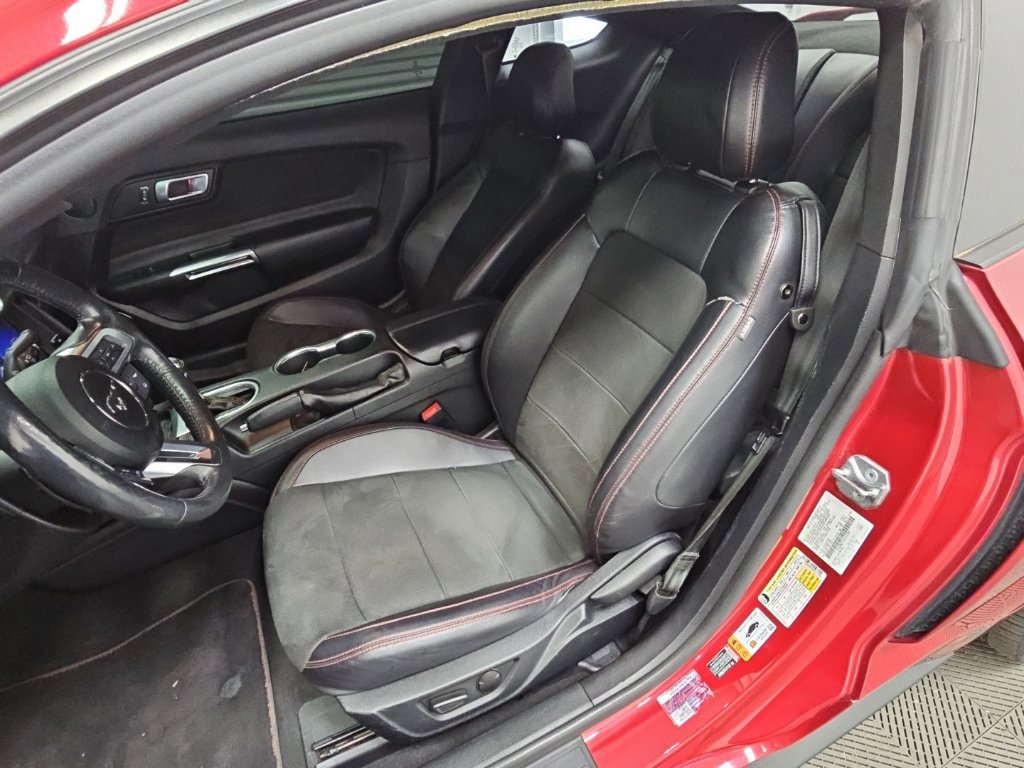 Used 2022 Ford Mustang GT Premium w/ Equipment Group 401A RWD image 25