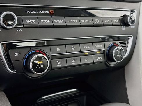 Used 2016 Kia Optima EX w/ Premium Package FWD image 19