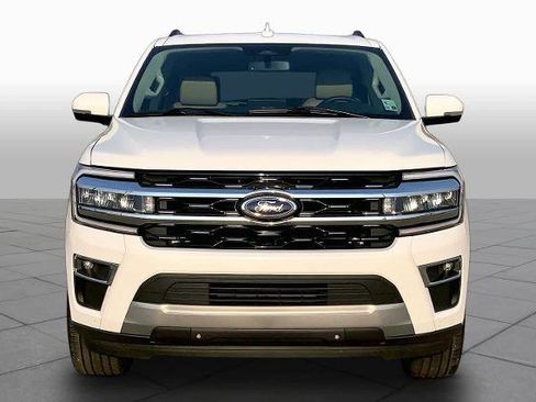 Certified 2024 Ford Expedition Limited image 4