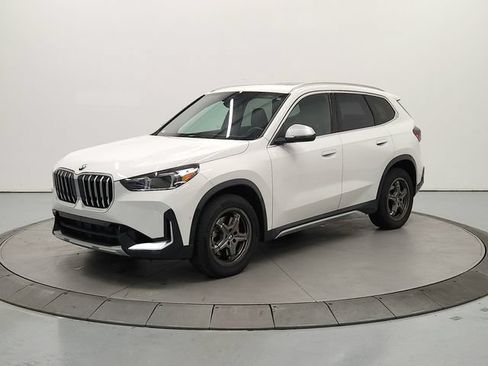 Used 2024 BMW X1 xDrive28i w/ Convenience Package AWD/4WD image 4