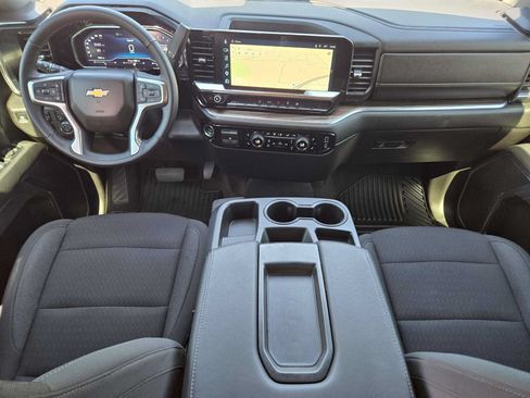 Certified 2025 Chevrolet Silverado 2500 LT w/ Convenience Package AWD/4WD image 24