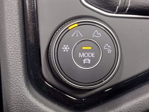 New 2026 Volkswagen Taos S image 24