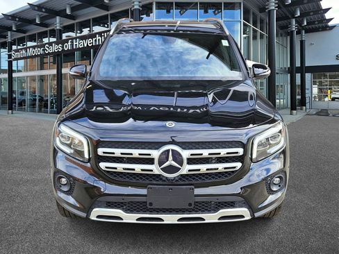 Certified 2023 Mercedes-Benz GLB 250 4MATIC w/ Premium Package image 8