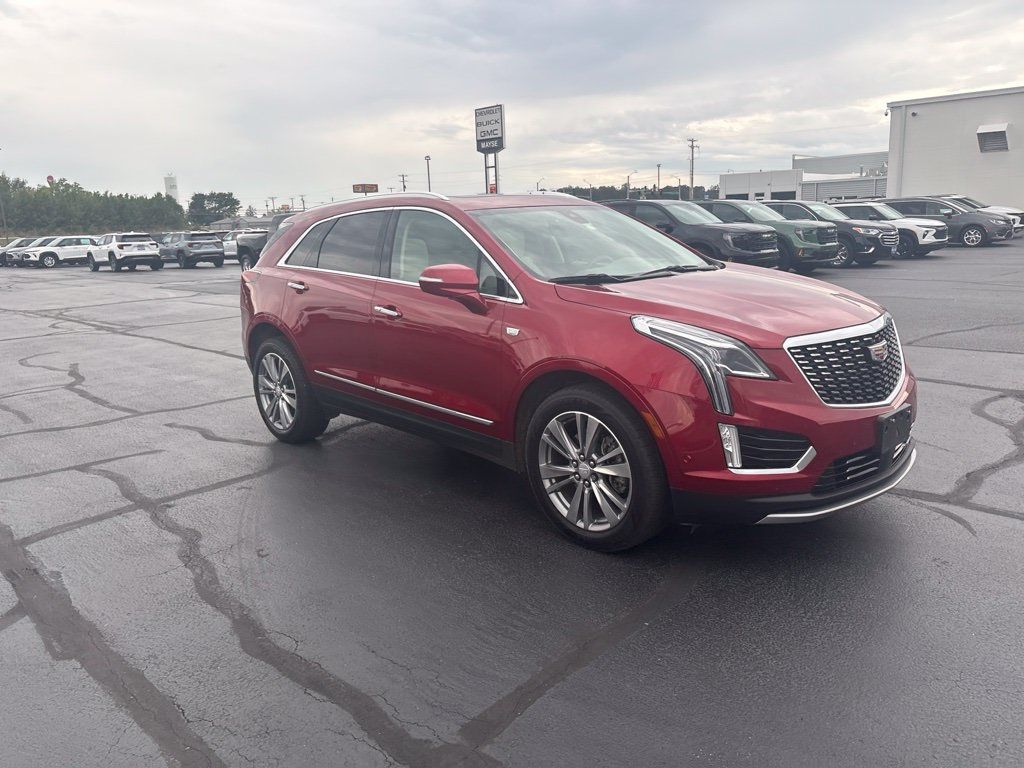 Used 2024 Cadillac XT5 Premium Luxury w/ Technology Package FWD image 10