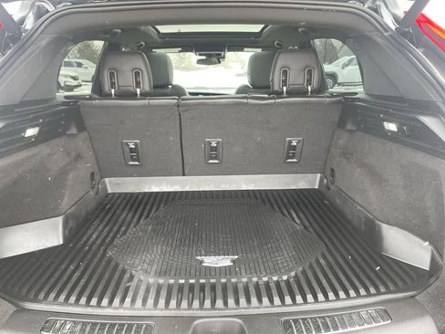 Certified 2023 Cadillac XT4 Premium Luxury w/ LPO, ONYX Package image 17