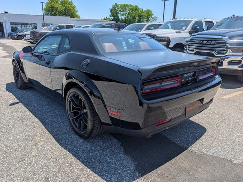 Used 2019 Dodge Challenger SRT Hellcat Redeye RWD image 3