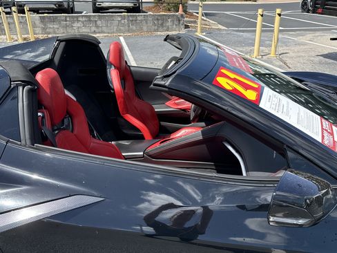 Used 2021 Chevrolet Corvette Stingray Preferred Conv w/ Z51 Performance Package image 38