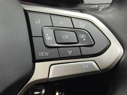 Used 2024 Volkswagen Atlas Peak Edition SEL image 34