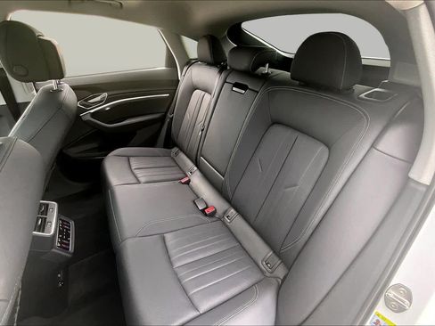 Used 2021 Audi e-tron Premium Plus AWD/4WD image 19