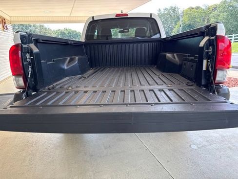 Used 2019 Toyota Tacoma SR AWD/4WD image 26