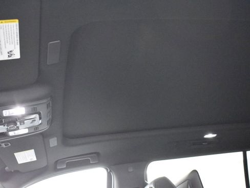 Certified 2025 Cadillac Escalade ESV Sport w/ Touring Package image 23