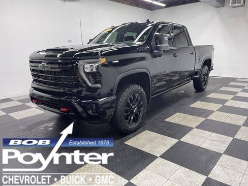 Used 2025 Chevrolet Silverado 2500 LTZ w/ LTZ Plus Package AWD/4WD image 1