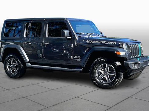 Used 2019 Jeep Wrangler Unlimited Sport S image 2