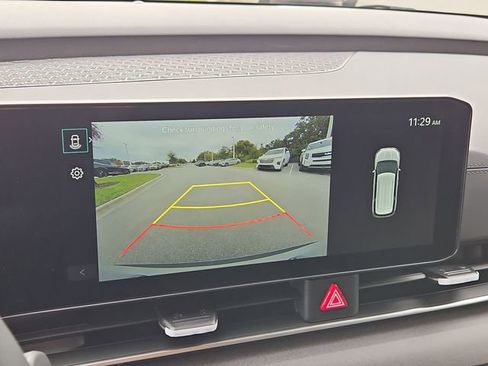 New 2026 Kia Carnival EX FWD image 25