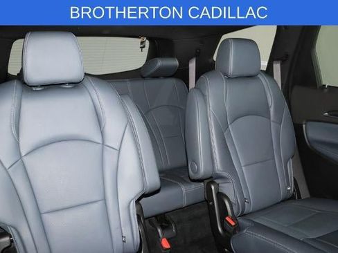 Used 2024 Buick Enclave Premium AWD/4WD image 23