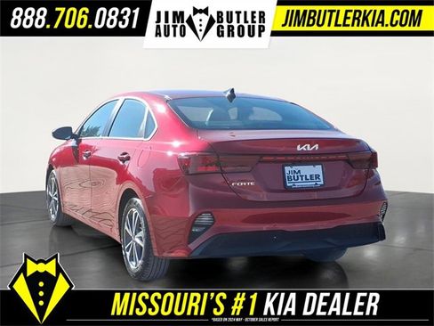 Used 2023 Kia Forte LXS image 4