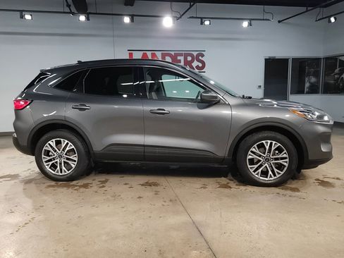 Used 2021 Ford Escape SEL image 8