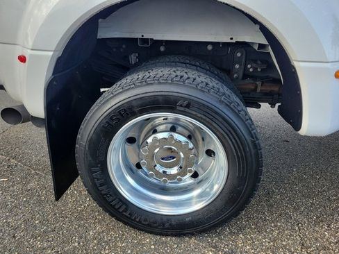 Certified 2017 Ford F450 Lariat w/ Lariat Ultimate Package image 10