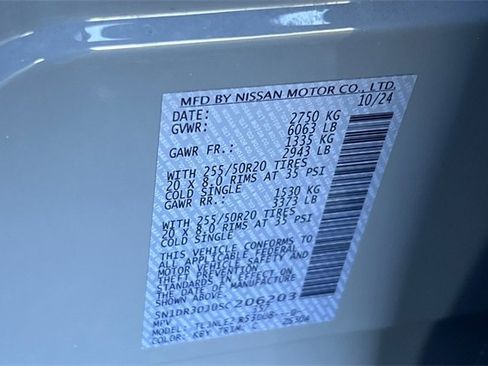 Used 2025 Nissan Pathfinder Platinum w/ Cargo Package image 40