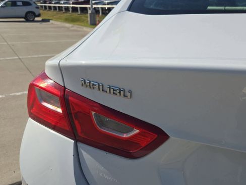 Used 2018 Chevrolet Malibu LS image 11