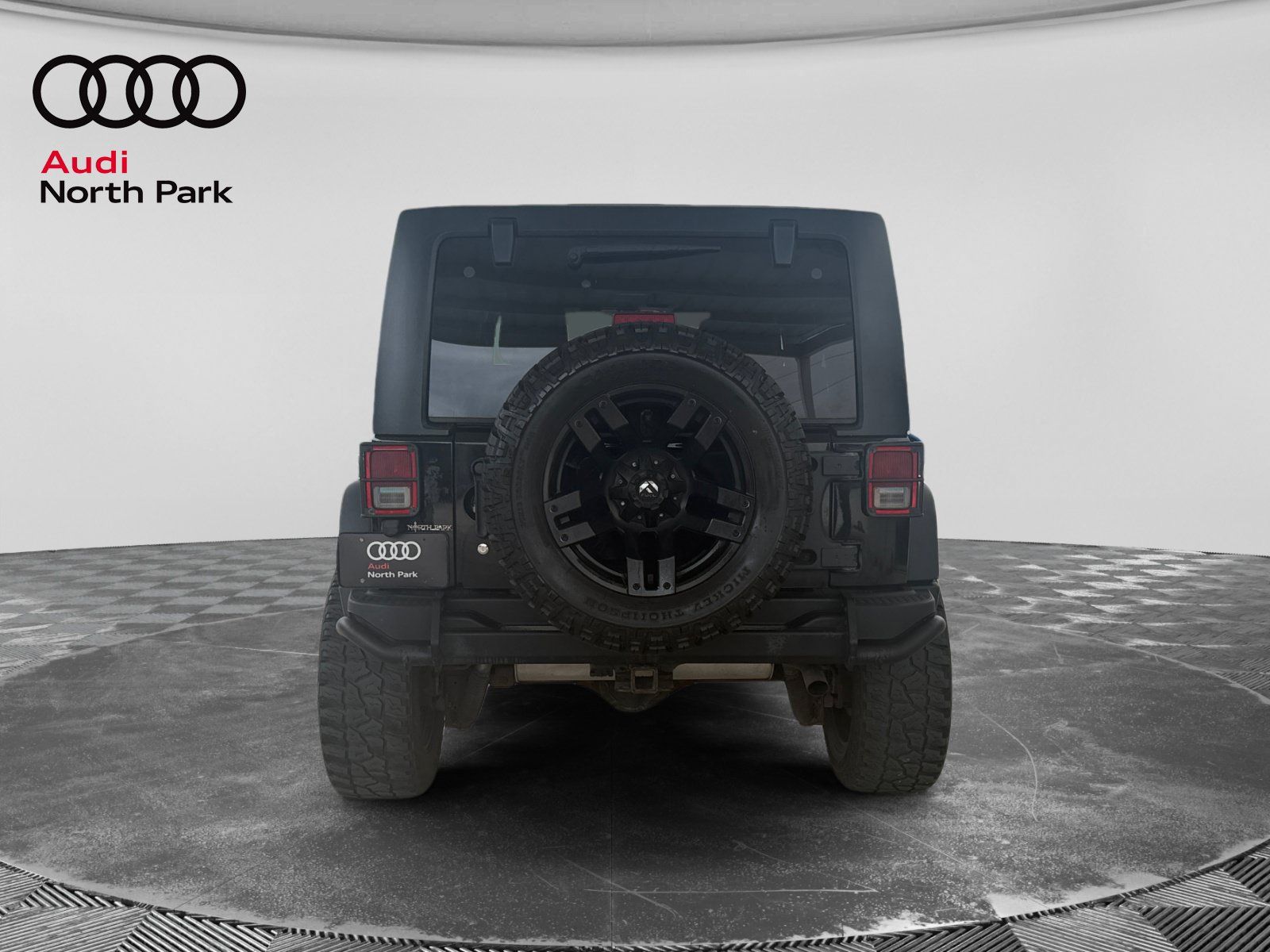 Used 2012 Jeep Wrangler Unlimited Rubicon AWD/4WD image 4