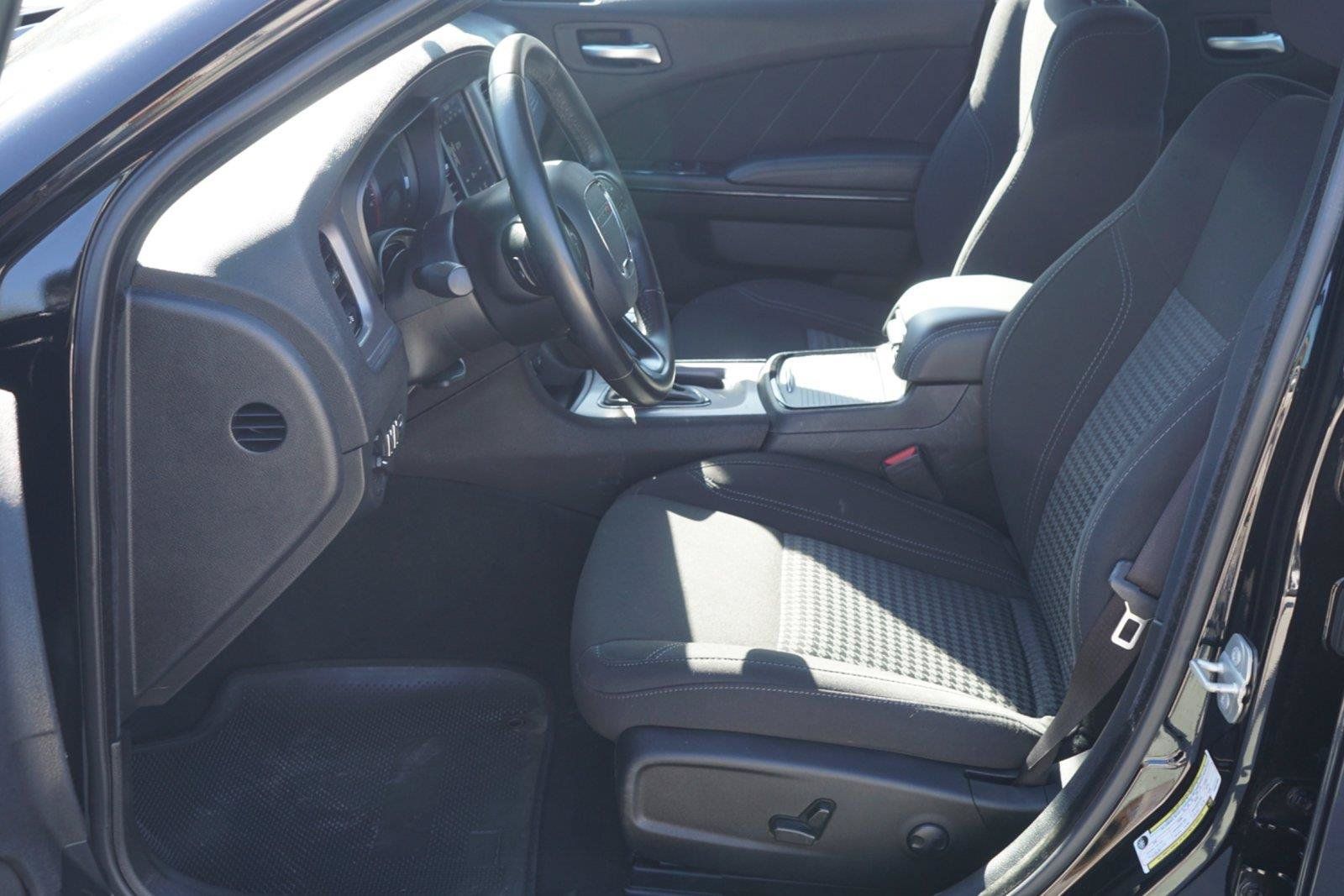 Used 2023 Dodge Charger SXT w/ Blacktop Package RWD image 10