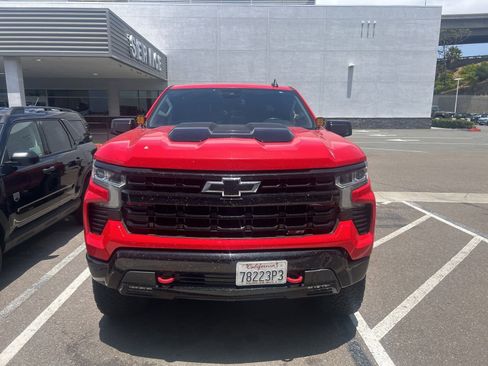 Used 2023 Chevrolet Silverado 1500 LT Trail Boss AWD/4WD image 9