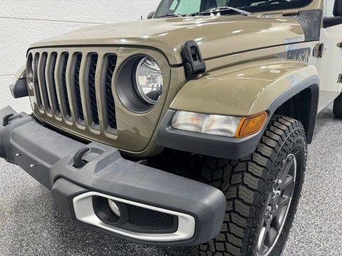 Used 2020 Jeep Gladiator Sport AWD/4WD image 15