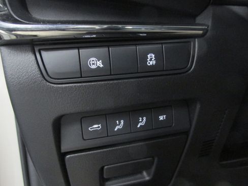 Used 2024 MAZDA MAZDA3 s image 29