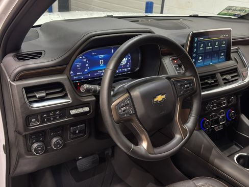 Used 2024 Chevrolet Tahoe High Country AWD/4WD image 20
