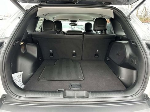 Certified 2019 Jeep Cherokee Limited image 13