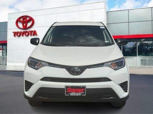 Used 2018 Toyota RAV4 LE w/ All Weather Liner Package FWD image 13