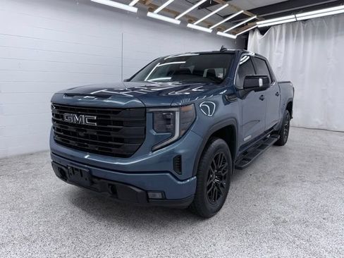 Used 2024 GMC Sierra 1500 Elevation w/ Preferred Package AWD/4WD image 5