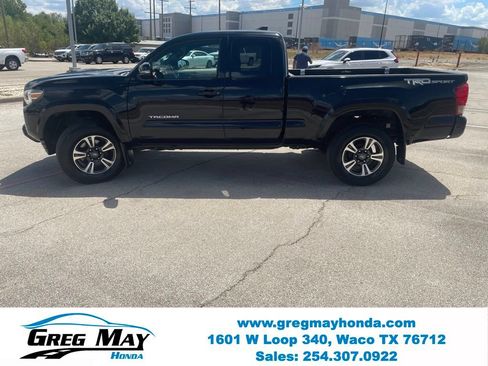 Used 2016 Toyota Tacoma TRD Sport w/ Towing Package RWD image 7