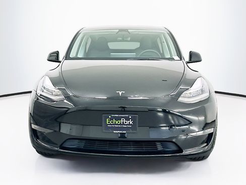 Used 2023 Tesla Model Y Long Range image 2