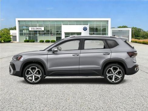 New 2026 Volkswagen Taos SEL image 6